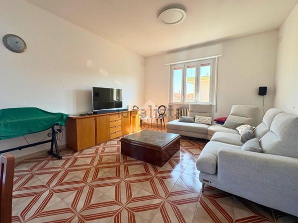 appartamento in vendita a Montemarciano in zona Marina