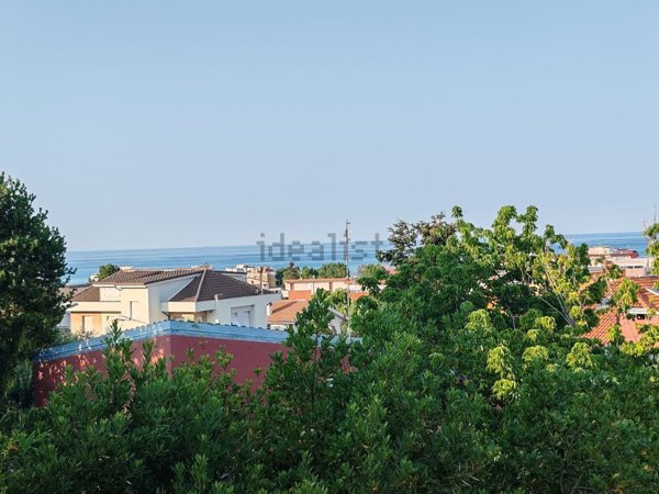 casa indipendente in vendita a Montemarciano