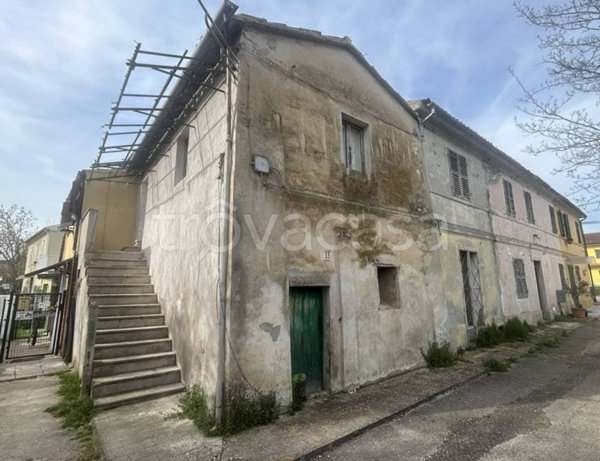 appartamento in vendita a Montemarciano in zona Gabella