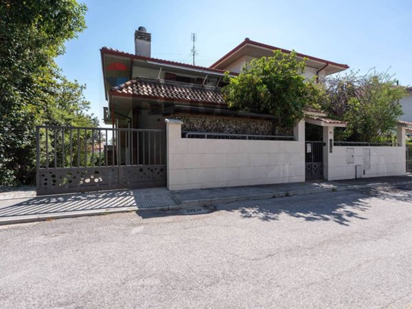 appartamento in vendita a Montemarciano in zona Marina
