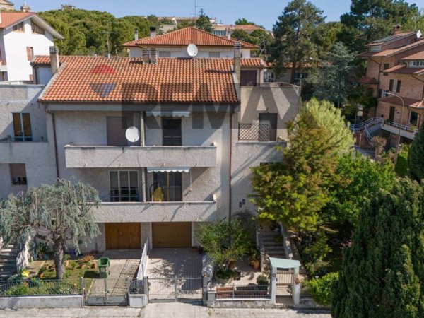 casa indipendente in vendita a Montemarciano