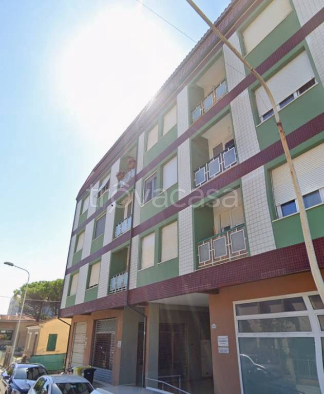 appartamento in vendita a Montemarciano in zona Marina