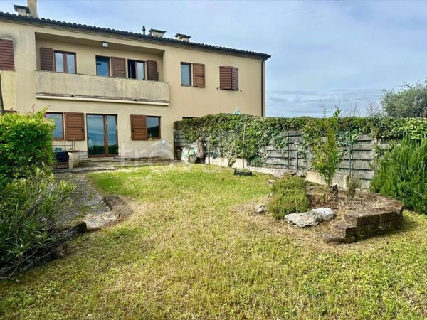 appartamento in vendita a Montemarciano in zona Gelso