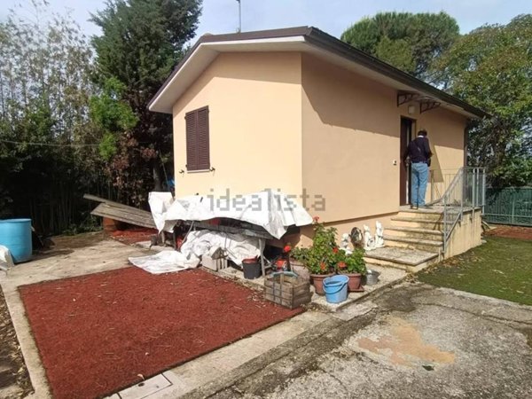 appartamento in vendita a Montemarciano in zona Marina
