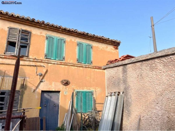 appartamento in vendita a Montemarciano in zona Gabella