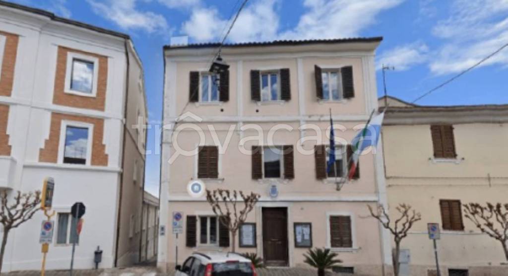 ufficio in vendita a Montemarciano in zona Grugnaletto