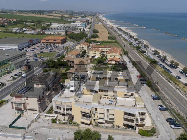 appartamento in vendita a Montemarciano in zona Marina