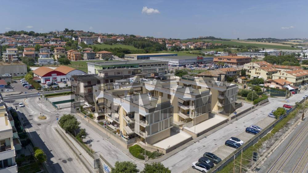 appartamento in vendita a Montemarciano in zona Marina