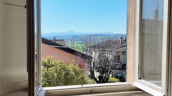 appartamento in vendita a Montemarciano in zona Grugnaletto