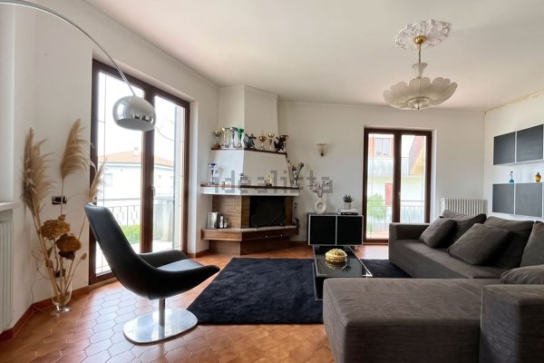 appartamento in vendita a Montemarciano in zona Marina