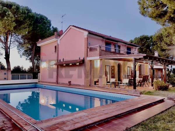 casa indipendente in vendita a Montemarciano