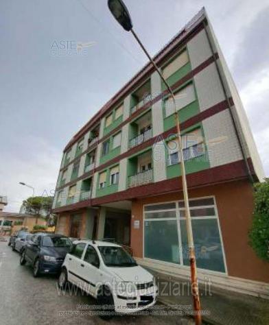 appartamento in vendita a Montemarciano in zona Marina