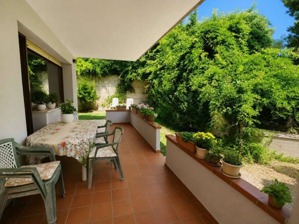 appartamento in vendita a Montemarciano in zona Marina