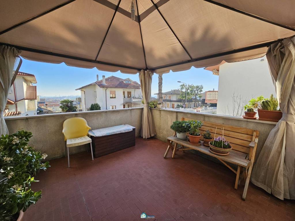 appartamento in vendita a Montemarciano in zona Marina