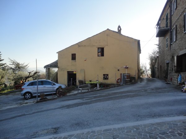 casa indipendente in vendita a Monte Roberto