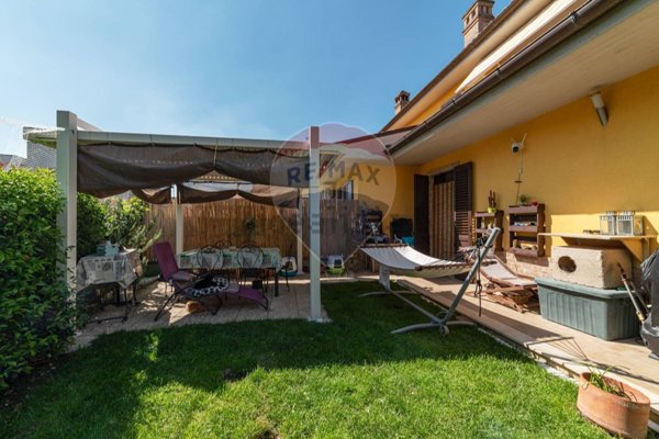 appartamento in vendita a Monte Roberto in zona Pianello Vallesina