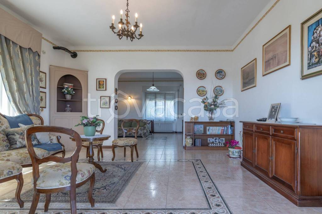 casa indipendente in vendita a Monte Roberto