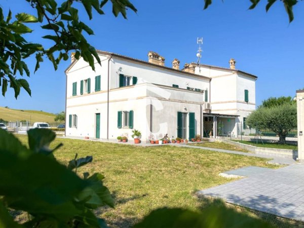 casa indipendente in vendita a Monte Roberto