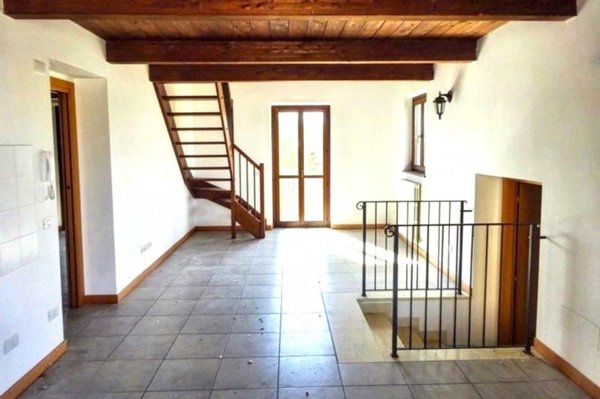 appartamento in vendita a Monte Roberto in zona Sant'Apollinare
