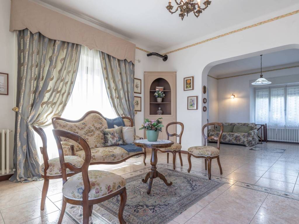 casa indipendente in vendita a Monte Roberto