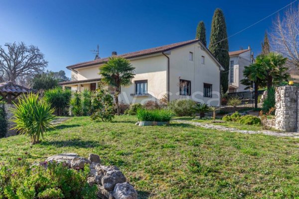 casa indipendente in vendita a Monte Roberto