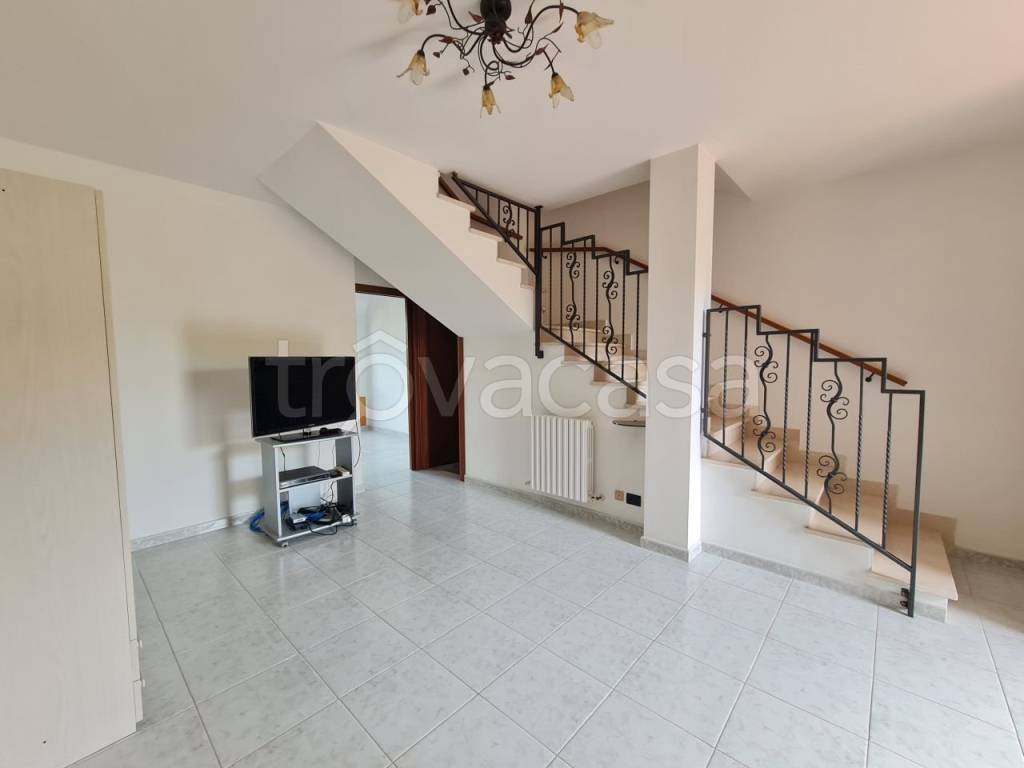 casa indipendente in vendita a Monte Roberto in zona Ponte Pio