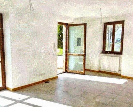 appartamento in vendita a Monte Roberto in zona Pianello Vallesina