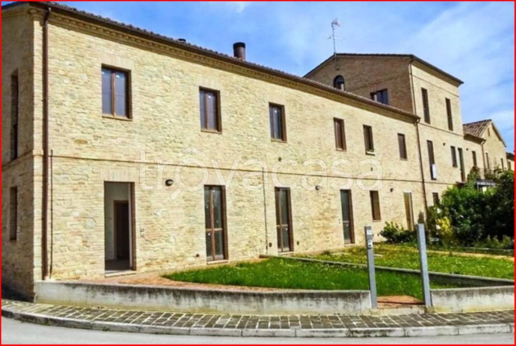 appartamento in vendita a Monte Roberto in zona Pianello Vallesina