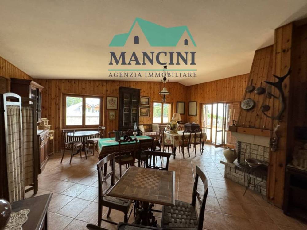 appartamento in vendita a Monte Roberto in zona Pianello Vallesina