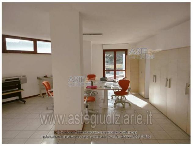 ufficio in vendita a Monte Roberto in zona Pianello Vallesina