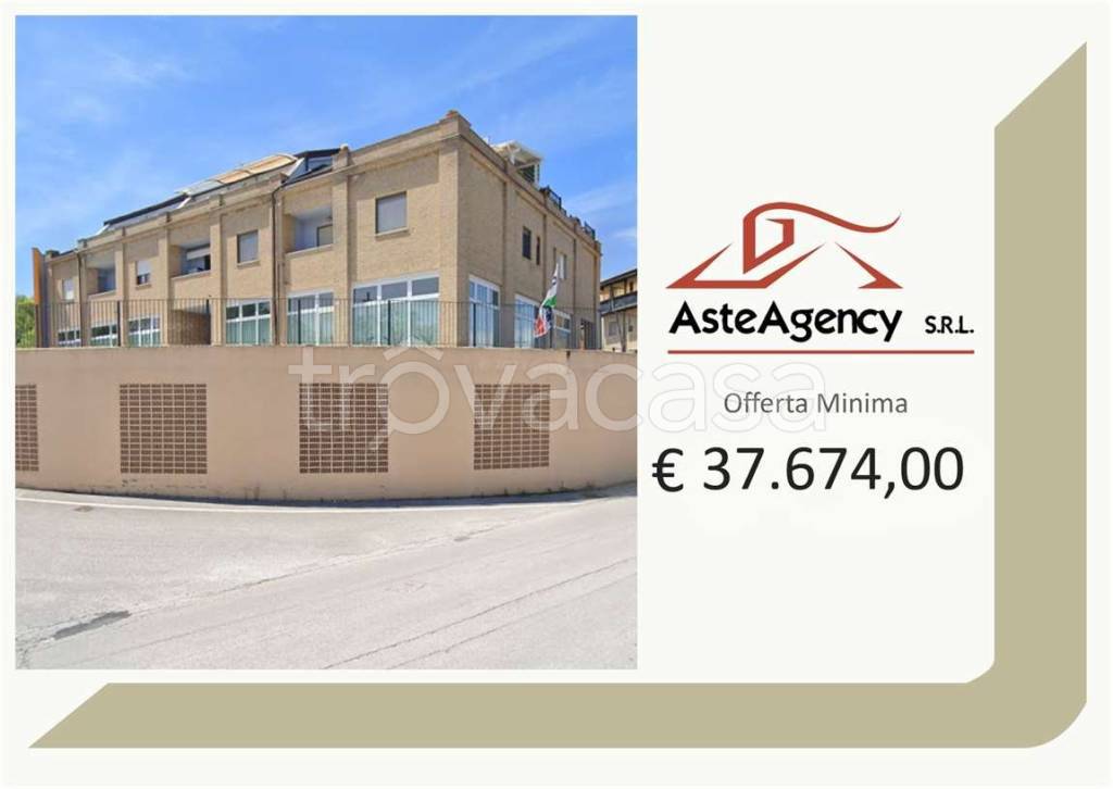 appartamento in vendita a Monte Roberto in zona Pianello Vallesina