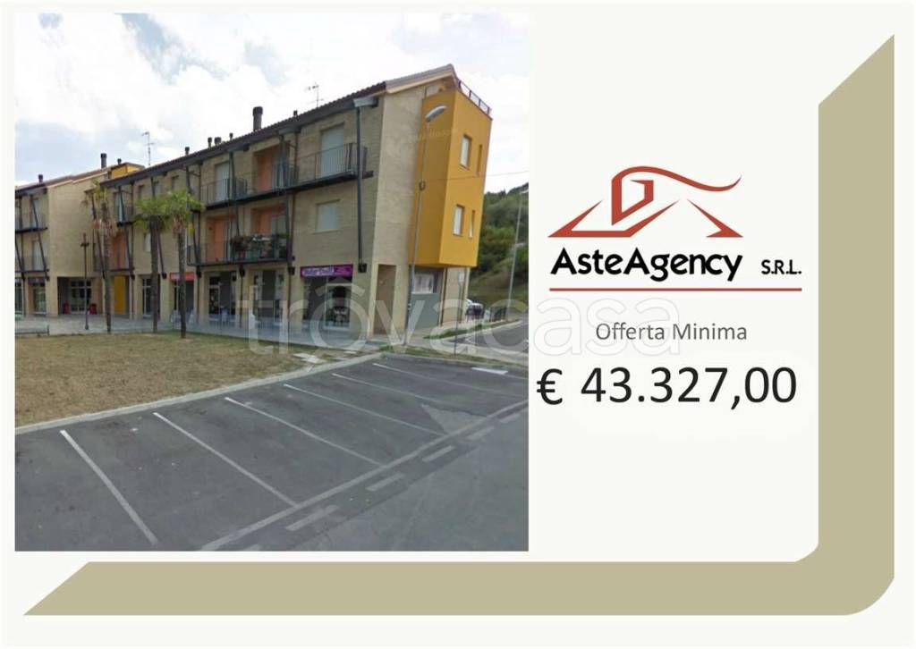 appartamento in vendita a Monte Roberto in zona Pianello Vallesina