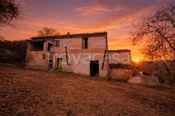 casa indipendente in vendita a Monte Roberto in zona Pianello Vallesina