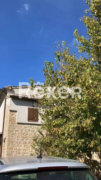 casa indipendente in vendita a Monte Roberto