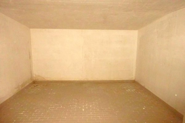 locale di sgombero in vendita a Monte Roberto in zona Pianello Vallesina