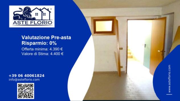 locale commerciale in vendita a Monte Roberto in zona Pianello Vallesina