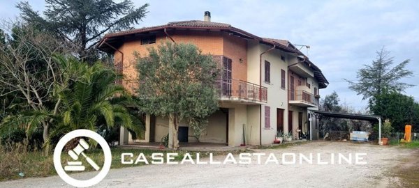 appartamento in vendita a Monte Roberto