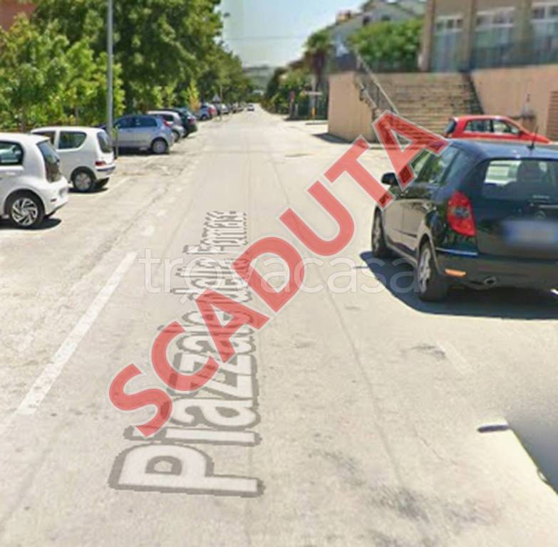 appartamento in vendita a Monte Roberto in zona Pianello Vallesina