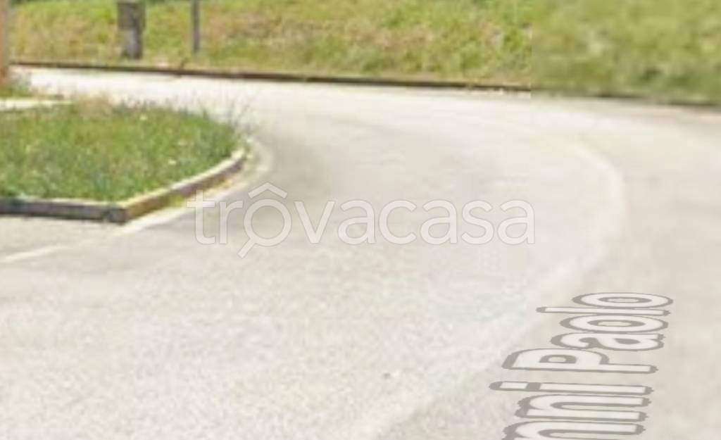 negozio in vendita a Monte Roberto in zona Pianello Vallesina