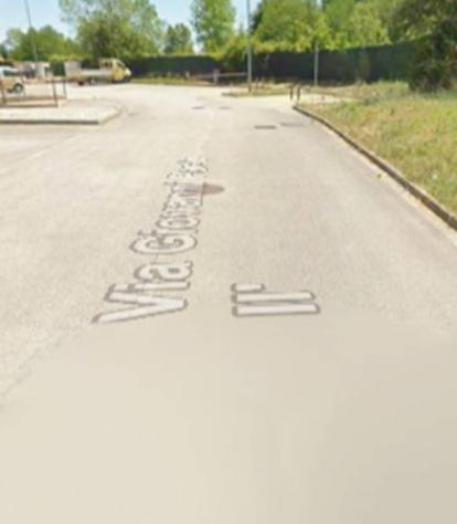 negozio in vendita a Monte Roberto in zona Pianello Vallesina