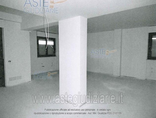 ufficio in vendita a Monte Roberto in zona Pianello Vallesina