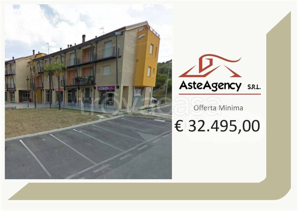 appartamento in vendita a Monte Roberto in zona Pianello Vallesina