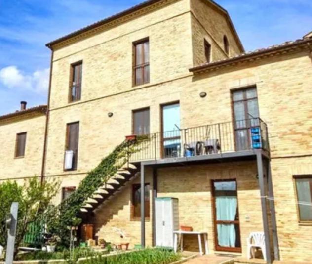 appartamento in vendita a Monte Roberto in zona Sant'Apollinare