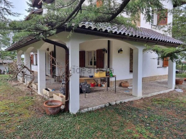 casa indipendente in vendita a Monte Roberto