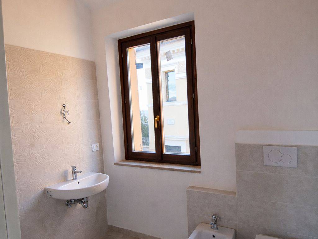 appartamento in vendita a Monte Roberto