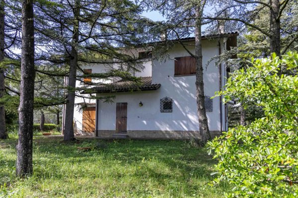 casa indipendente in vendita a Monte Roberto