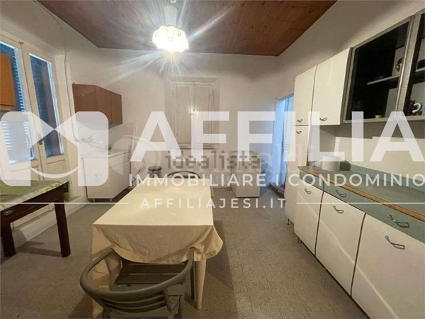 appartamento in vendita a Monte Roberto in zona Sant'Apollinare