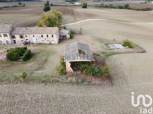 casa indipendente in vendita a Monte Roberto in zona Sant'Apollinare