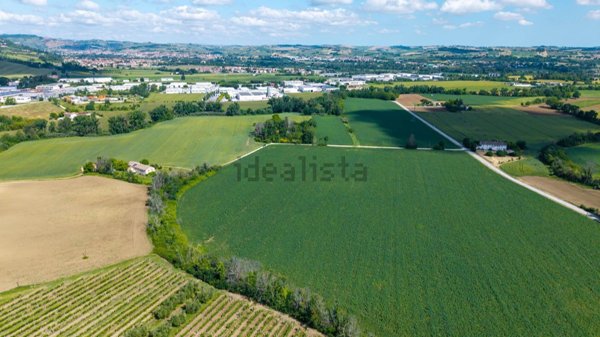 terreno agricolo in vendita a Monte Roberto in zona Sant'Apollinare