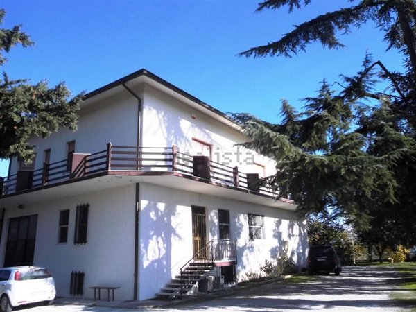 casa indipendente in vendita a Monte San Vito